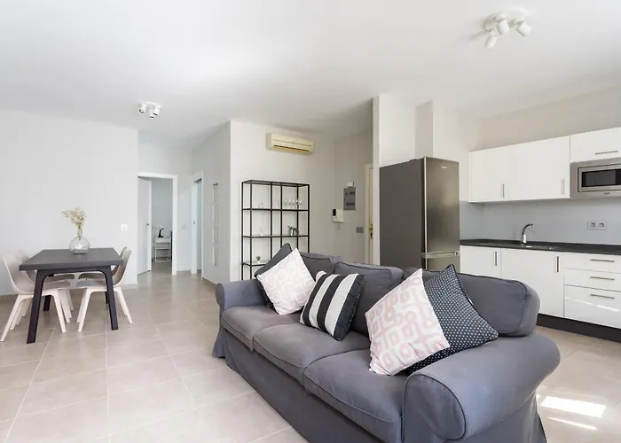 Old Town Charming One-Bedroom Apartment